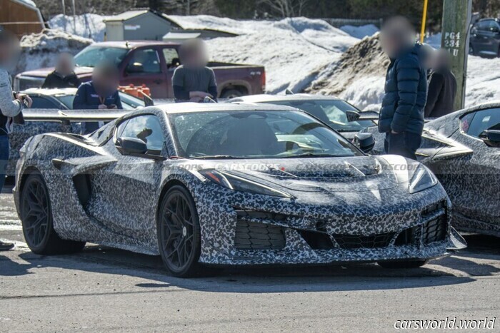 Lavado De Cara Del Corvette 2026: Adiós Muro De Botones, Hola Nuevo Interior | Carscoops